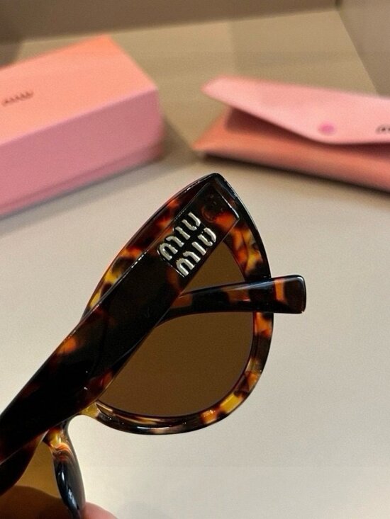 Miu Miu Amber-Tinted Cat-Eye Sunglasses main image 7